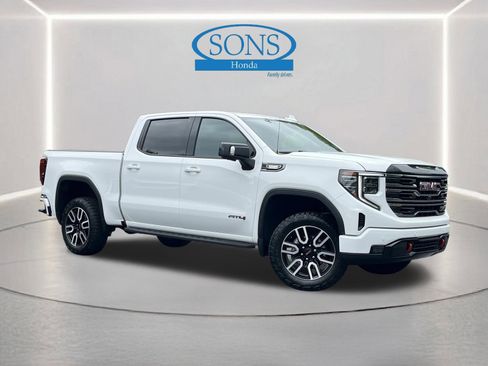 Used 2025 GMC Sierra 1500 AT4 w/ AT4 Premium Package AWD/4WD image 1