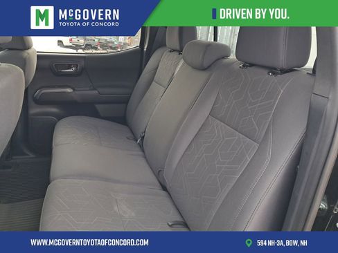 Used 2019 Toyota Tacoma TRD Off-Road image 11