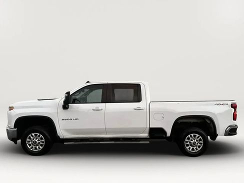 Used 2023 Chevrolet Silverado 2500 LT AWD/4WD image 13