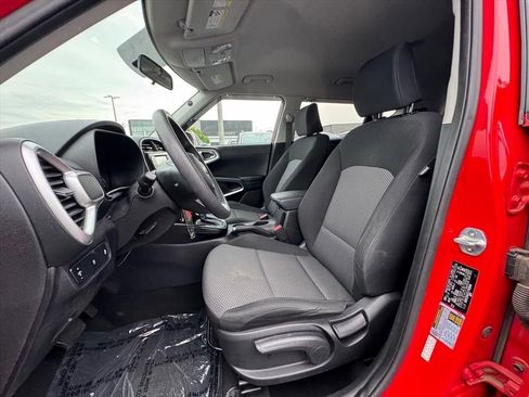Certified 2020 Kia Soul LX FWD image 14