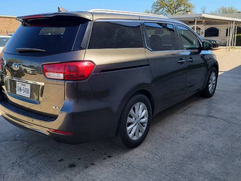 Used 2015 Kia Sedona EX w/ EX Premium Package FWD image 5