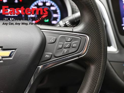 Used 2023 Chevrolet Malibu LT image 16