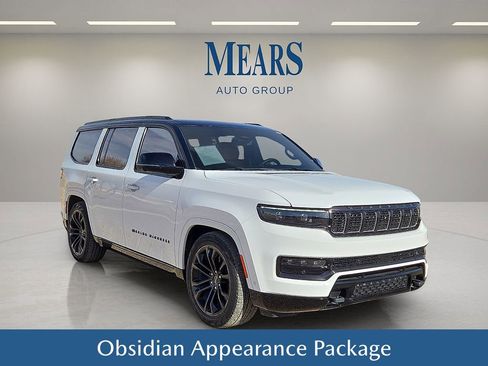 Used 2023 Jeep Grand Wagoneer Series III w/ Rear Seat Video Group 1 image 8