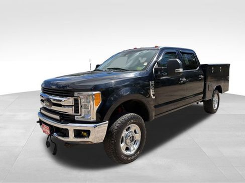 Used 2017 Ford F250 XLT w/ XLT Value Package AWD/4WD image 7