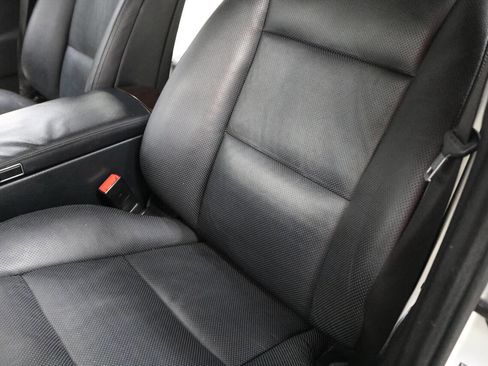Used 2013 Mercedes-Benz S 550 4MATIC image 73