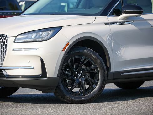Used 2023 Lincoln Corsair AWD w/ Equipment Group 101A image 13