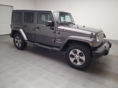 Used 2016 Jeep Wrangler Unlimited Sahara w/ Connectivity Group image 11