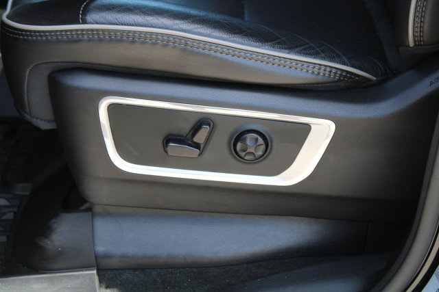 Used 2020 RAM 1500 Laramie AWD/4WD image 40