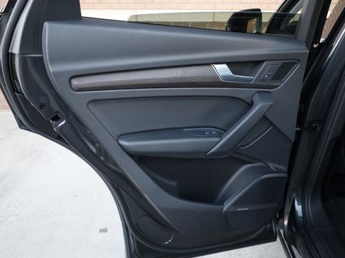 Used 2018 Audi Q5 2.0T Premium Plus w/ Premium Plus Package image 18