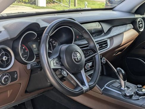 Used 2019 Alfa Romeo Stelvio w/ Nero Edizione RWD image 14
