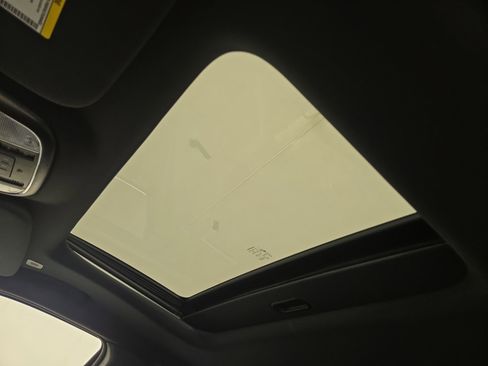 Used 2021 Jeep Grand Cherokee Limited image 22