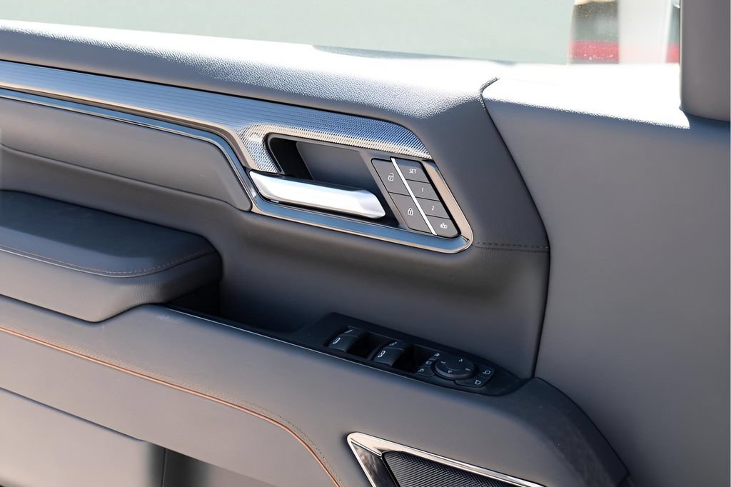 New 2026 GMC Sierra 2500 AT4 w/ AT4 Premium Plus Package AWD/4WD image 20