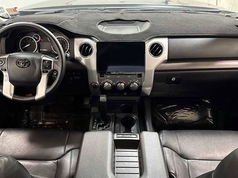 Certified 2017 Toyota Tundra SR5 image 25