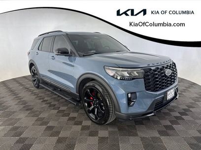 Used 2025 Ford Explorer ST