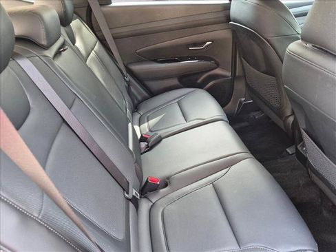 Used 2025 Hyundai Tucson Limited FWD image 21