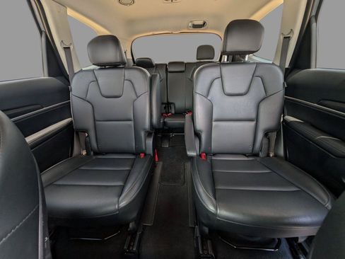 Used 2024 Kia Telluride S w/ S Sunroof Package FWD image 13