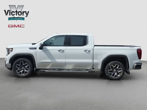 Used 2022 GMC Sierra 1500 SLT w/ SLT Convenience Package AWD/4WD image 5