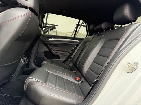 Used 2019 Volkswagen GTI SE FWD image 29