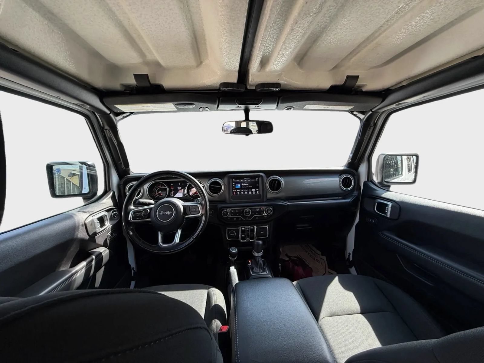 Used 2019 Jeep Wrangler Unlimited Sahara w/ Cold Weather Group AWD/4WD image 11