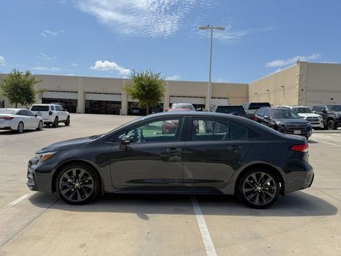 Used 2026 Toyota Corolla SE FWD image 7
