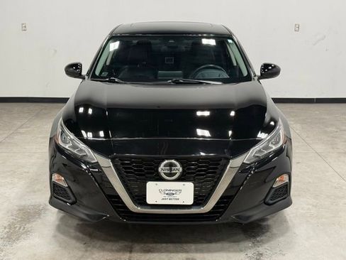 Used 2021 Nissan Altima 2.5 SR w/ SR Premium Package FWD image 4