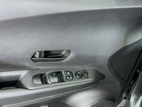 Used 2024 Nissan Kicks S FWD image 15