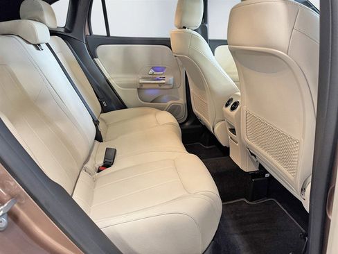 Used 2022 Mercedes-Benz GLA 250 4MATIC image 22