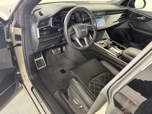 Used 2023 Audi SQ8 Premium Plus w/ Executive Package image 10