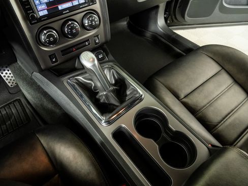 Used 2014 Dodge Challenger R/T RWD image 14