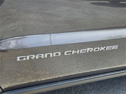 Used 2015 Jeep Grand Cherokee Limited image 4