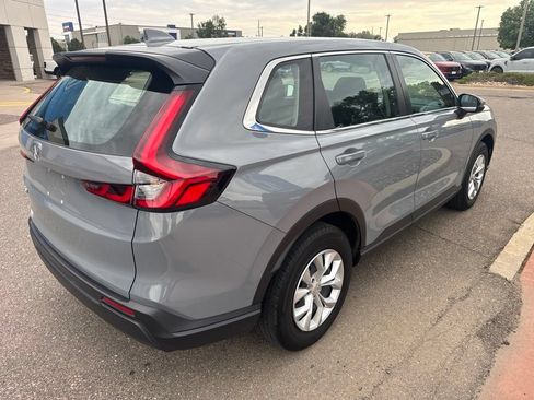 Used 2023 Honda CR-V LX image 4