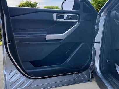 Certified 2023 Ford Explorer XLT w/ Equipment Group 202A