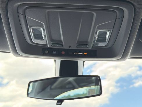 Used 2021 Chevrolet Silverado 1500 LT RWD image 43