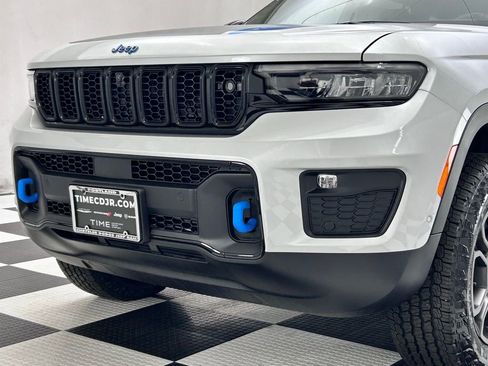 New 2025 Jeep Grand Cherokee Trailhawk w/ Advanced Protech Group II image 5