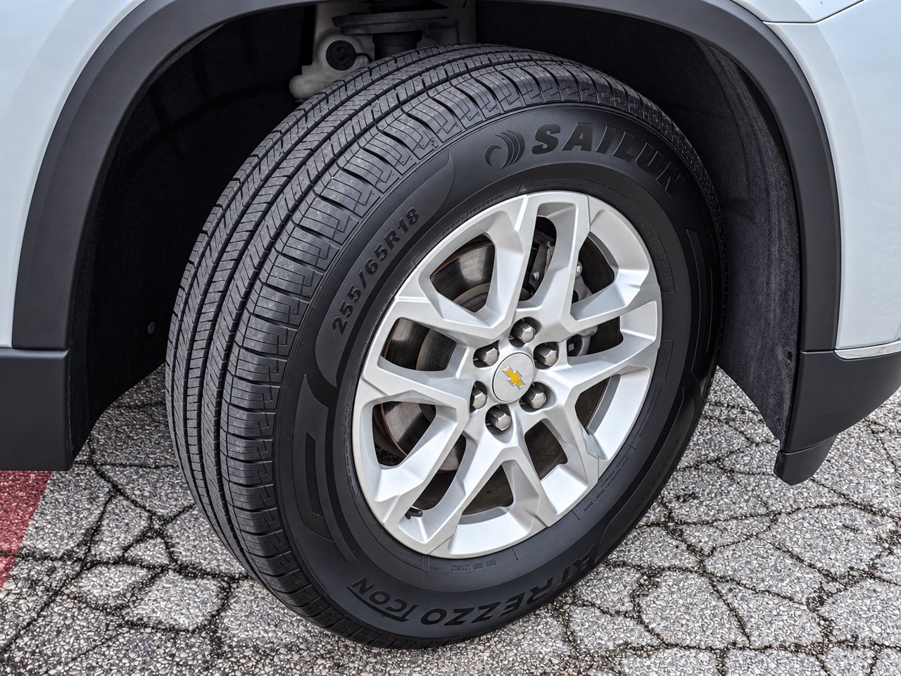 Certified 2021 Chevrolet Traverse LT FWD image 9