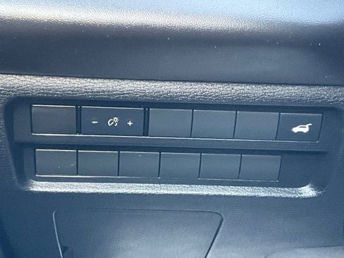 Used 2022 Mitsubishi Outlander SE image 14