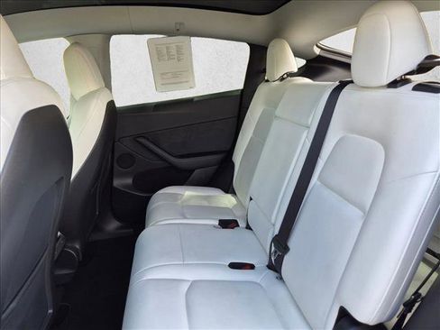 Used 2023 Tesla Model Y Long Range AWD/4WD image 20