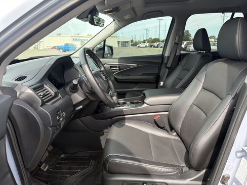 Certified 2024 Honda Ridgeline RTL image 9