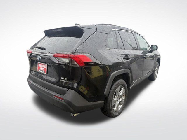 Used 2023 Toyota RAV4 XLE w/ Convenience Package AWD/4WD image 6