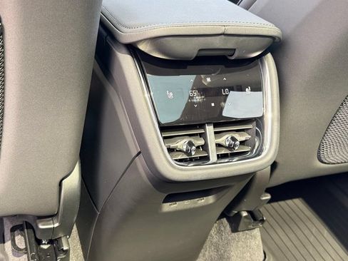 Certified 2025 Volvo EX90 Ultra AWD/4WD image 11