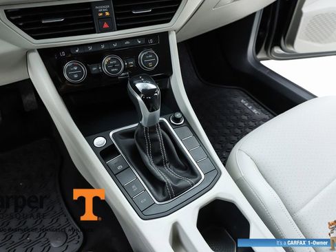 Used 2023 Volkswagen Jetta SE image 24
