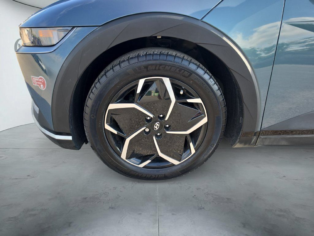 Certified 2024 Hyundai Ioniq 5 SEL RWD image 16