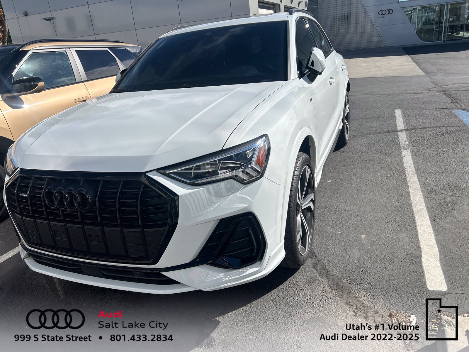 Used 2023 Audi Q3 2.0T Premium Plus w/ Premium Plus Package AWD/4WD image 1