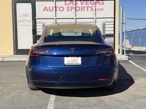 Used 2022 Tesla Model 3 image 8