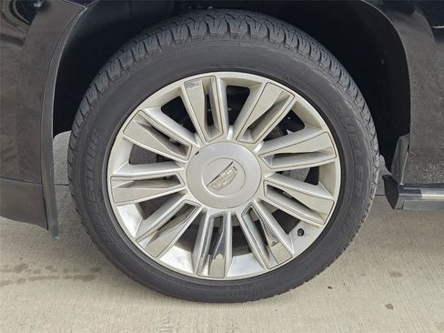 Used 2015 Cadillac Escalade ESV Platinum AWD/4WD image 5