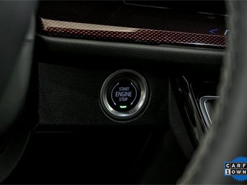 Used 2024 Chevrolet Traverse Z71 image 16