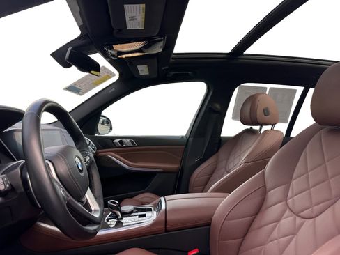 Used 2023 BMW X5 xDrive40i w/ Premium Package image 7