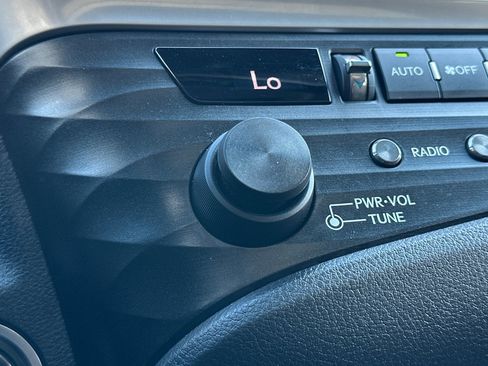 Used 2020 Lexus ES 350 w/ Luxury Package image 31