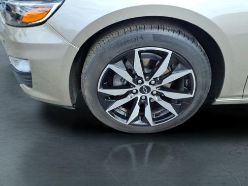 Used 2024 Chevrolet Malibu RS w/ LPO, Floor Liner Package image 9