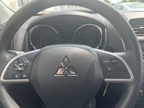 Used 2024 Mitsubishi Outlander Sport ES image 9